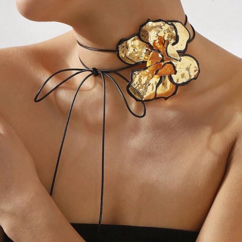 Flower necklace N698